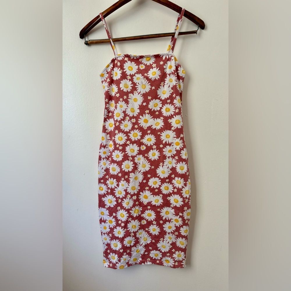 Rue 21 Floral Daisy Print Bodycon Sundress Dusty Rose Dainty Size Small NEW